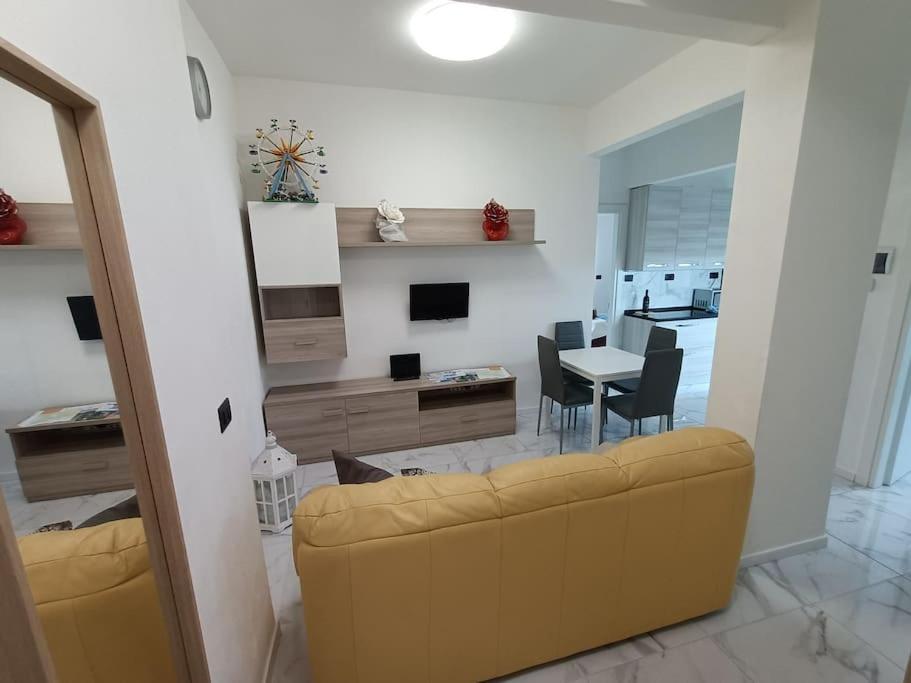 La Casa Di Lila - Appartamento Con Ingresso Indipendente E Spazio Esterno Rapallo Eksteriør billede
